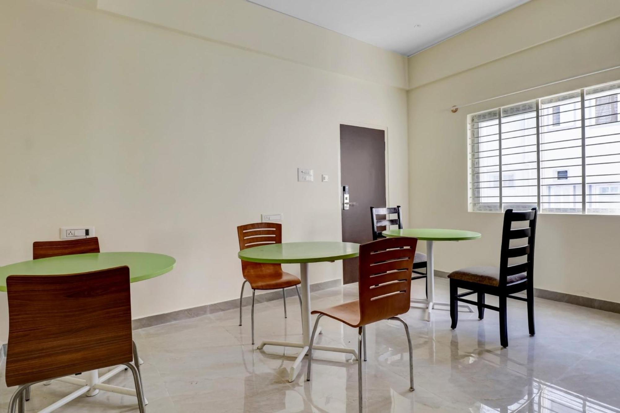 Hotel O Manyata Palace Bangalore Dış mekan fotoğraf